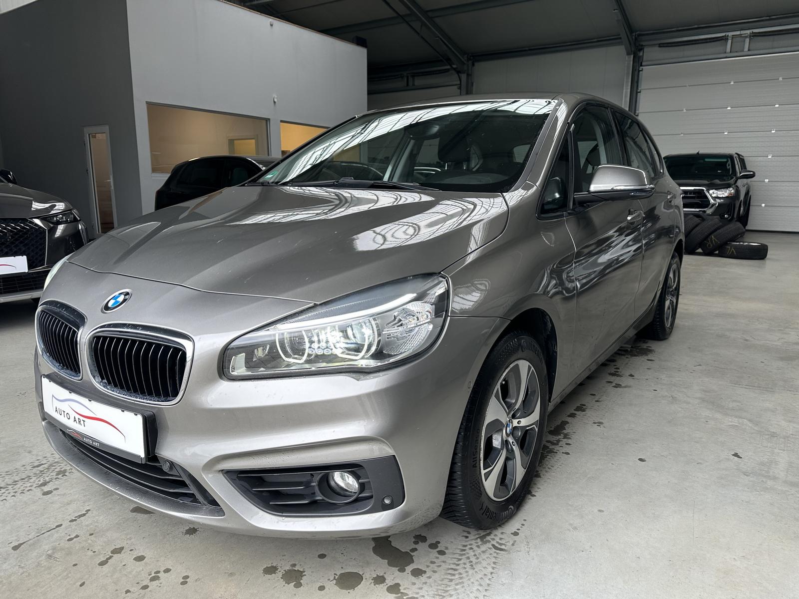 BMW 220 Active Tourer d Advantage Navi LED SHZ
