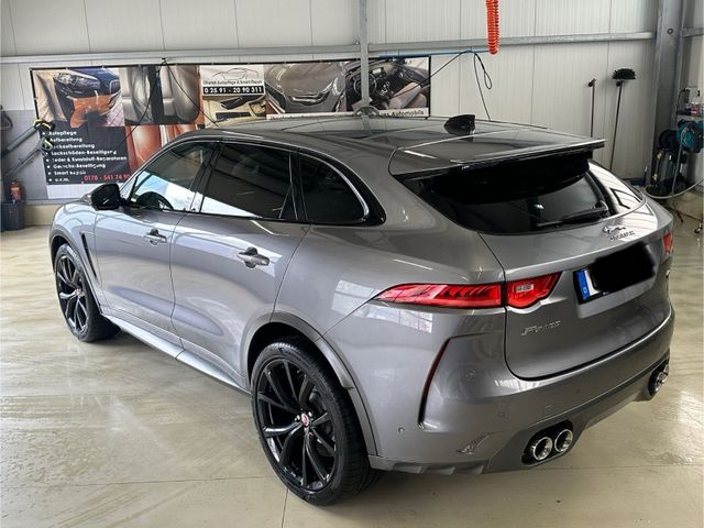 Jaguar F-Pace SVR AWD 22 Zoll Panorama Gar...