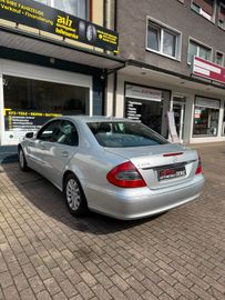 Mercedes E 220 - 6