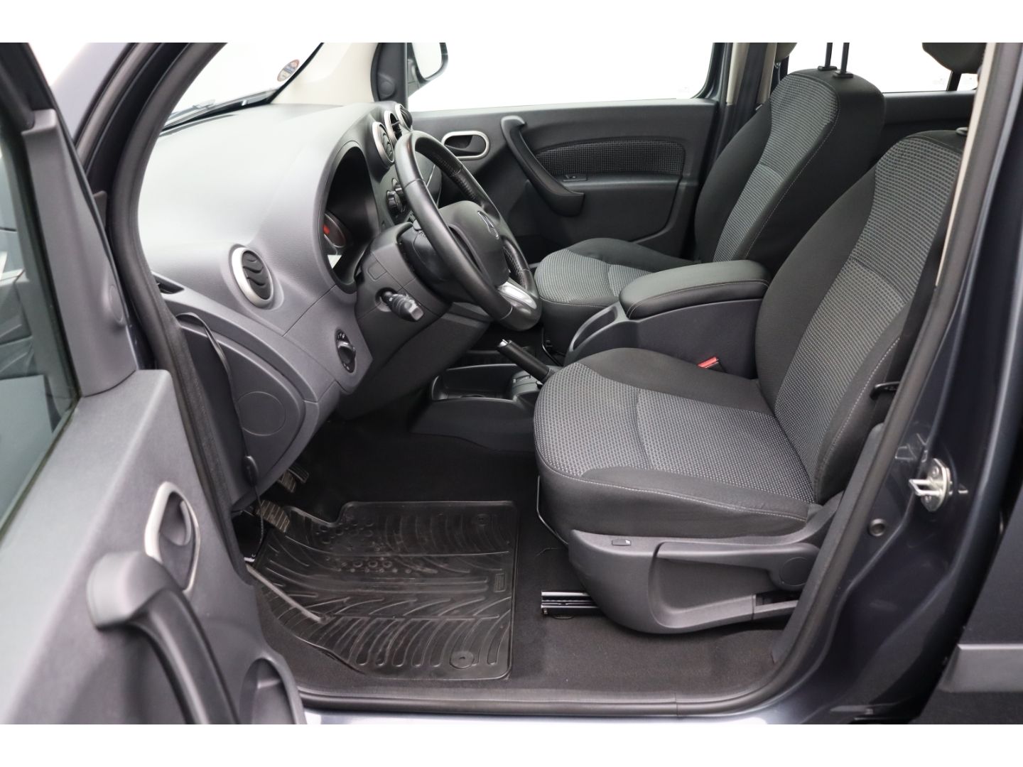 Fahrzeugabbildung Mercedes-Benz Citan Kombi 112 lang Navigation