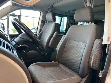 Volkswagen T5 *CAMPER*KÜCHE*BETT(aufklappbar)*ESSTISCH*AHK*