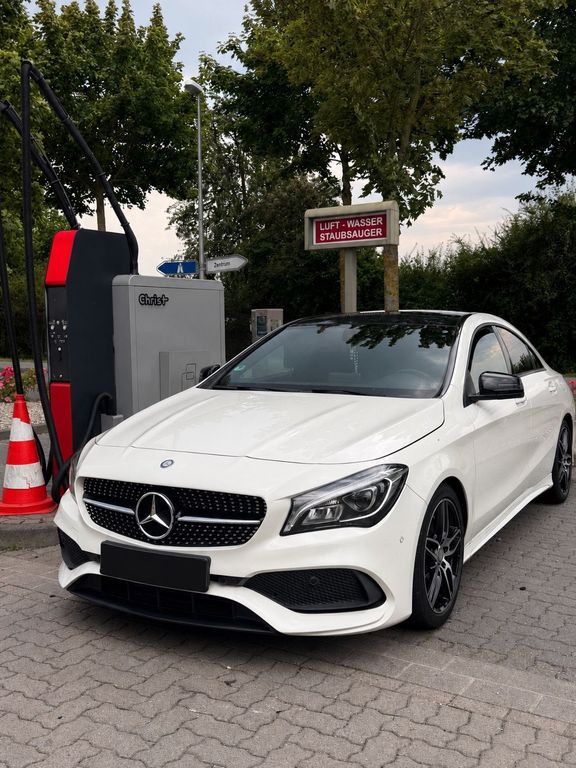 Image of Mercedes-Benz CLA 180