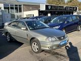 Toyota Avensis 2.0 Linea Sol Lim. - Toyota Avensis aus 2001: Kombi