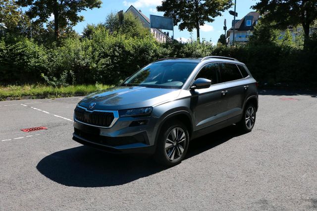 Skoda Karoq 1.0 TSI TOUR