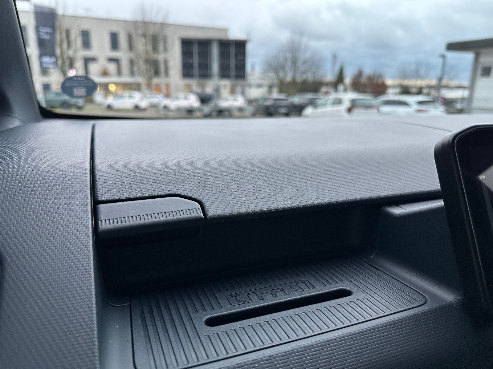 Fahrzeugabbildung Kia PV5 CARGO L2H1 4T 71,2 ELITE WP CT LM AW