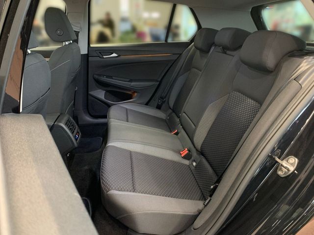 Golf VIII 2.0 TDI DSG ACTIVE AHK+IQ. LIGHT+PANO+