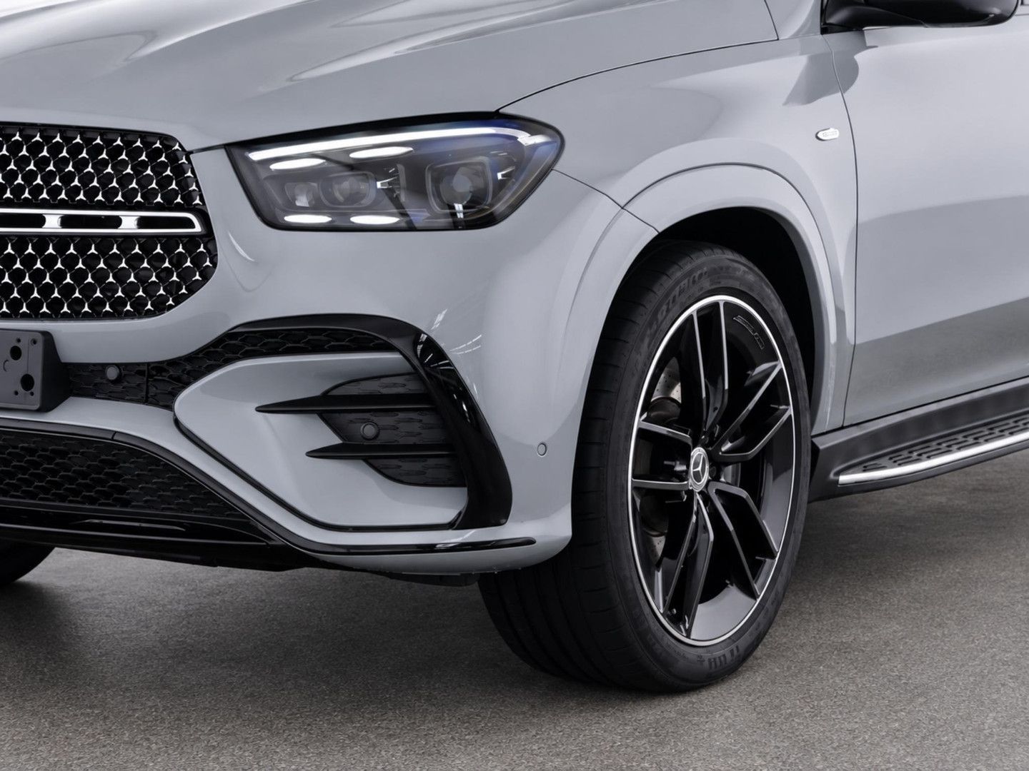 Mercedes-Benz GLE 400 e 4MATIC AMG Line | MANUFAKTUR Alpingrij imagem 3