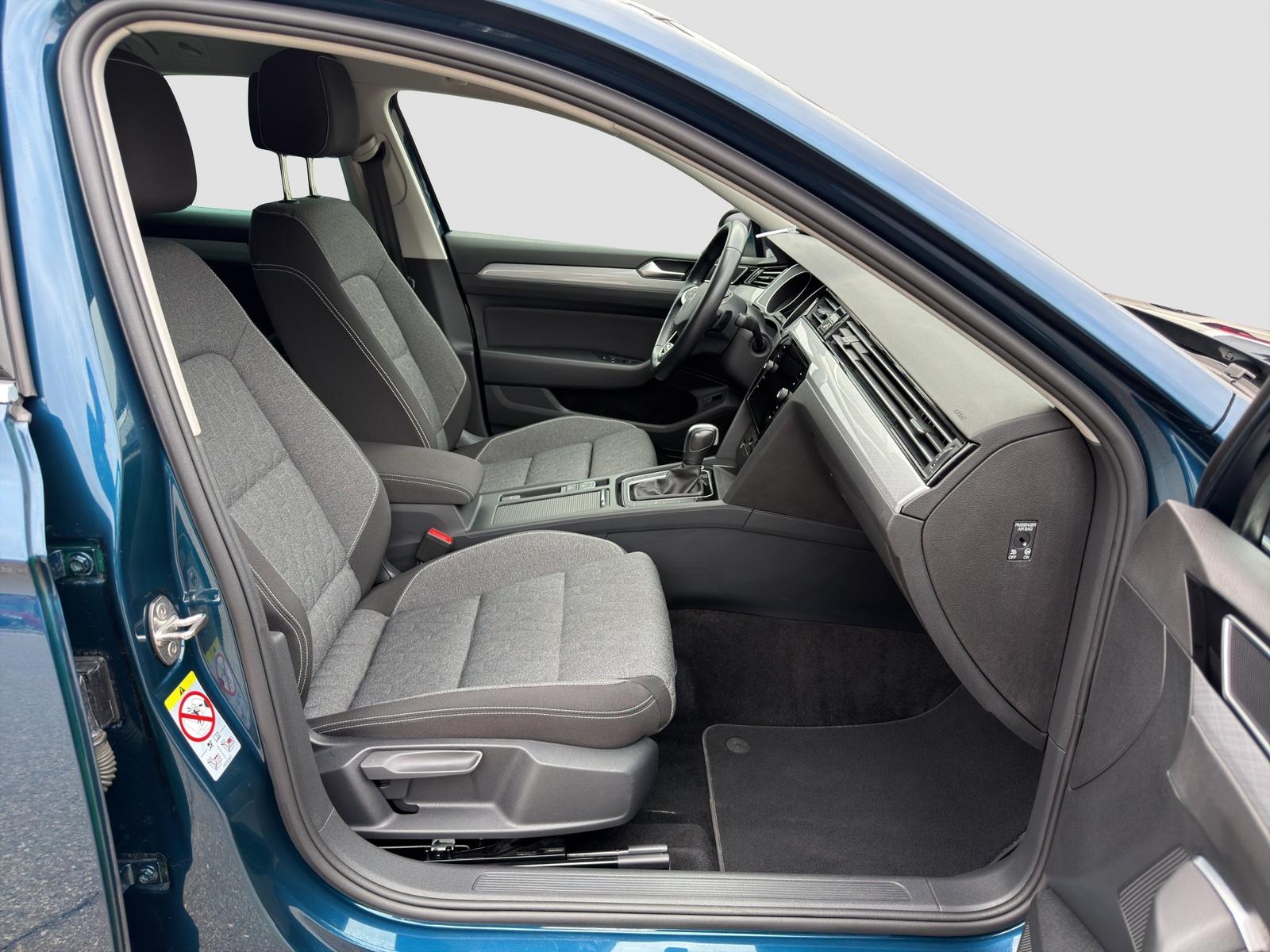 Volkswagen Passat 2.0 TDI Navi Keyl* Massage Kam*, миниатюра 15