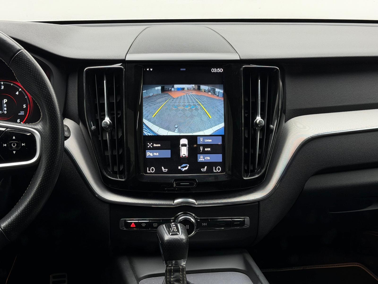 Volvo XC60 D5 AWD R-Design AHK 3D-NAVI Intel Sport