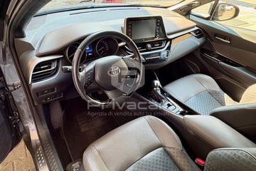 Toyota C-HR - 9