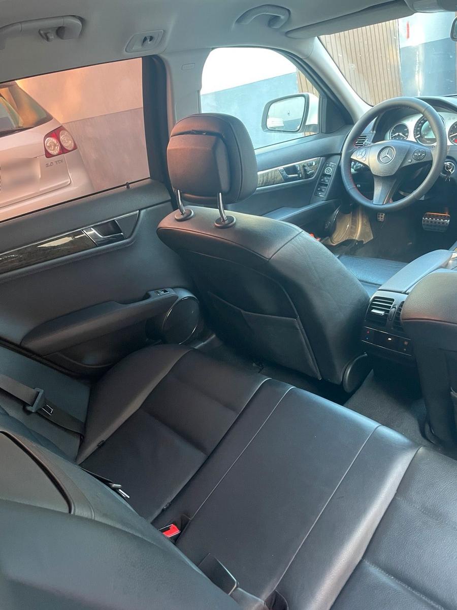 Mercedes-Benz C320 2008 — photo 10