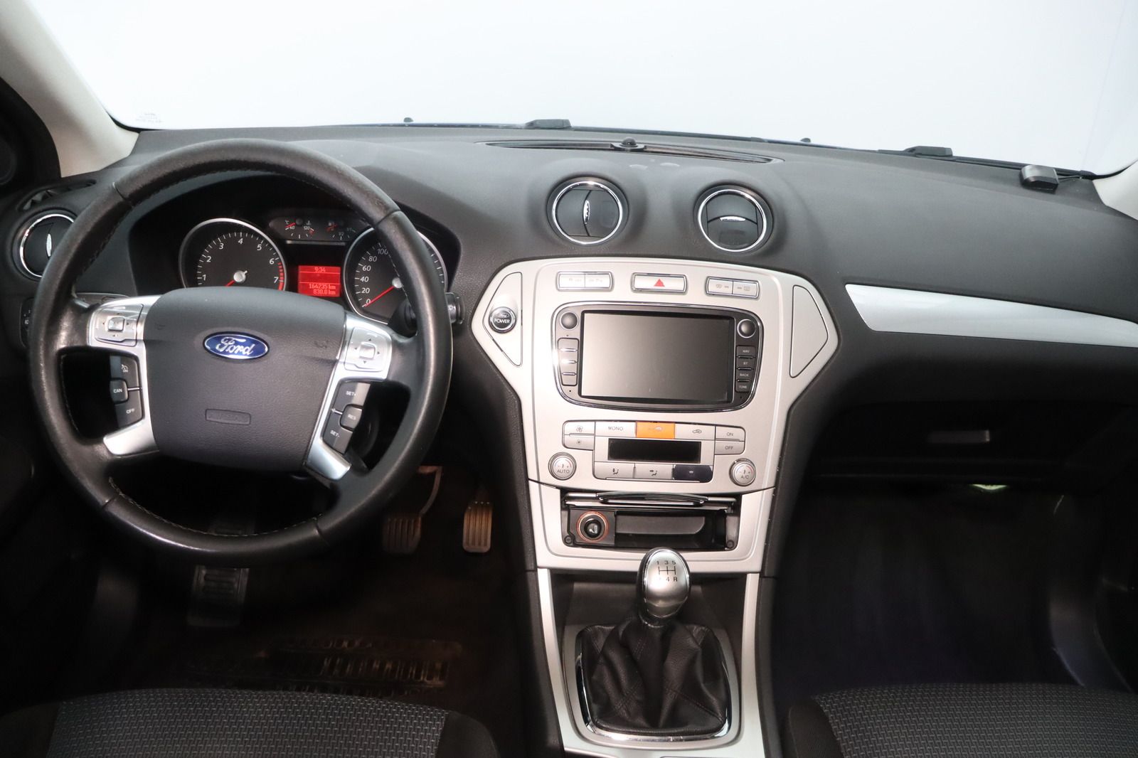 Fahrzeugabbildung Ford Mondeo Turnier 2.0 Ambiente * HU/AU neu