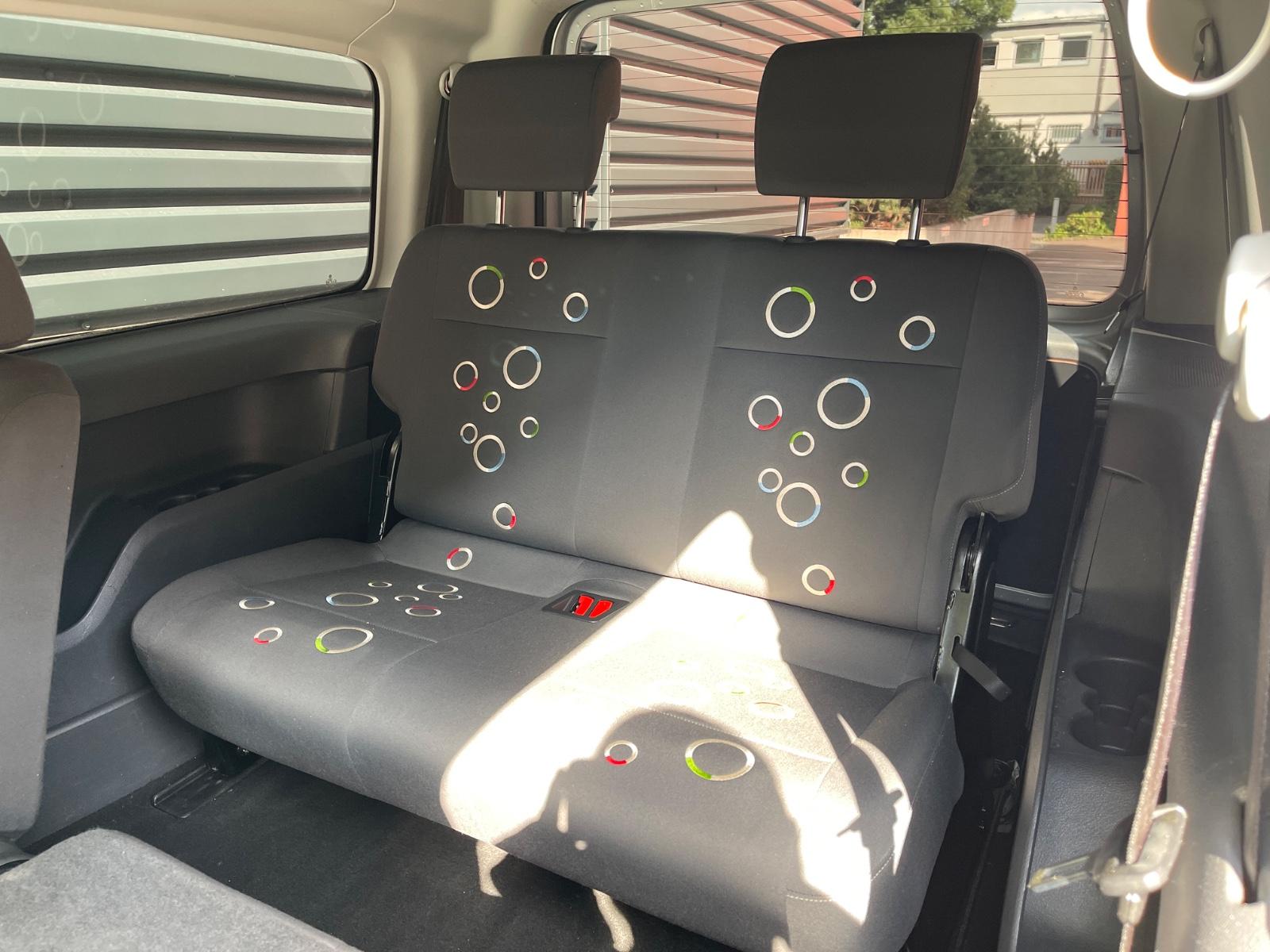 Volkswagen Caddy Maxi 2.0TDI 7Sitzer Klima NAVI TÜV NEU