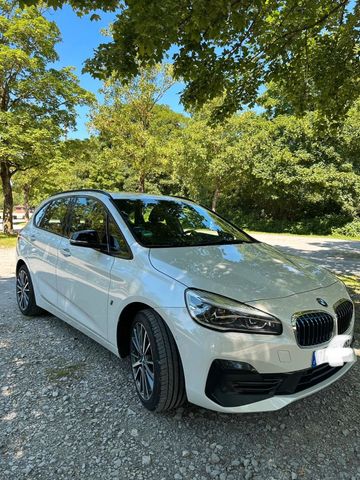BMW BMW 225Xe Voll Leder Navi HUD Kamera