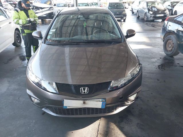 Honda CIVIC VIII 1.4 I VTEC 100 EX