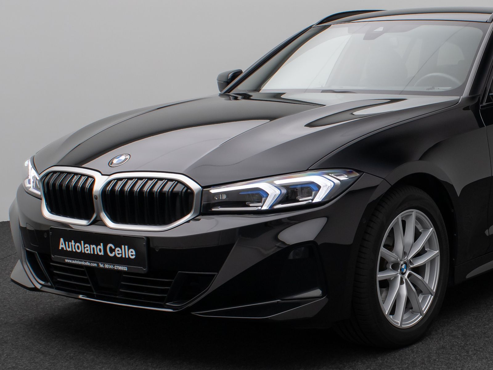 Fahrzeugabbildung BMW 320d 360° HUD DAB H/K Komfort Alarm Sport Leder