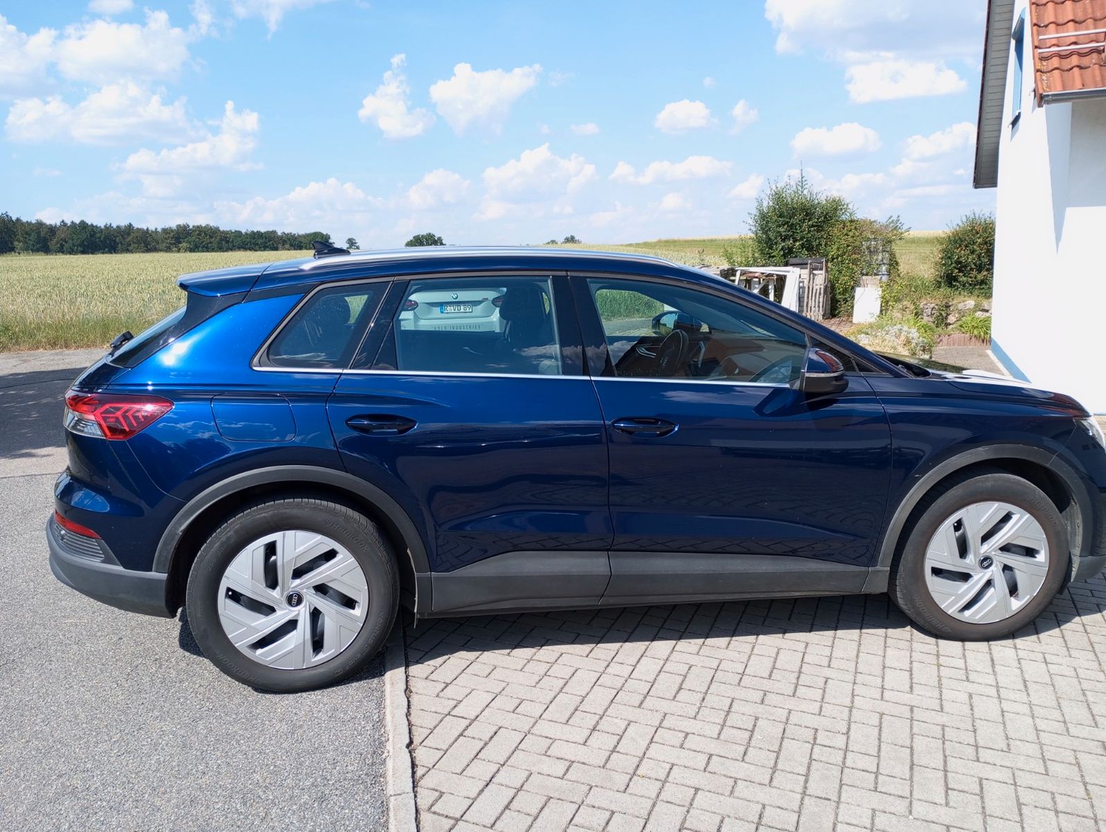 AUDI Q4 35 e-tron -