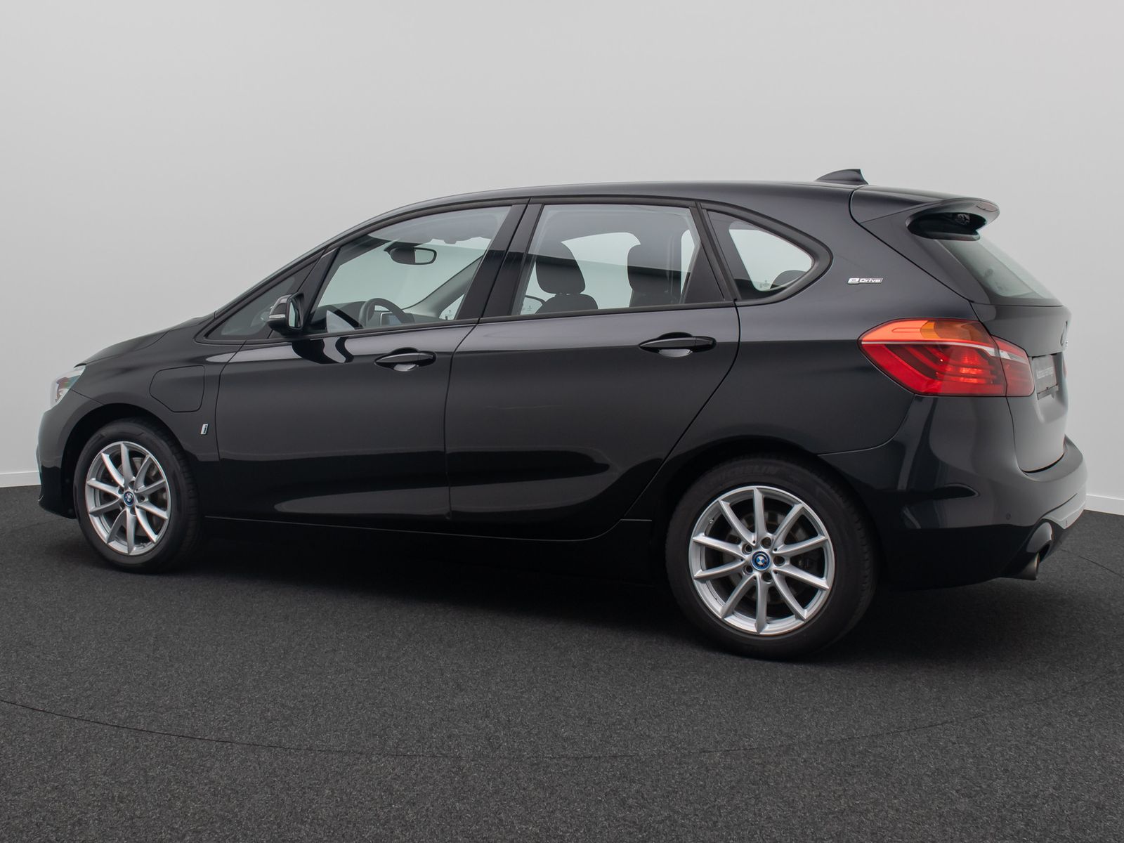 Fahrzeugabbildung BMW 225xe iPerf  Active Tourer Navi Geschwindig Touc