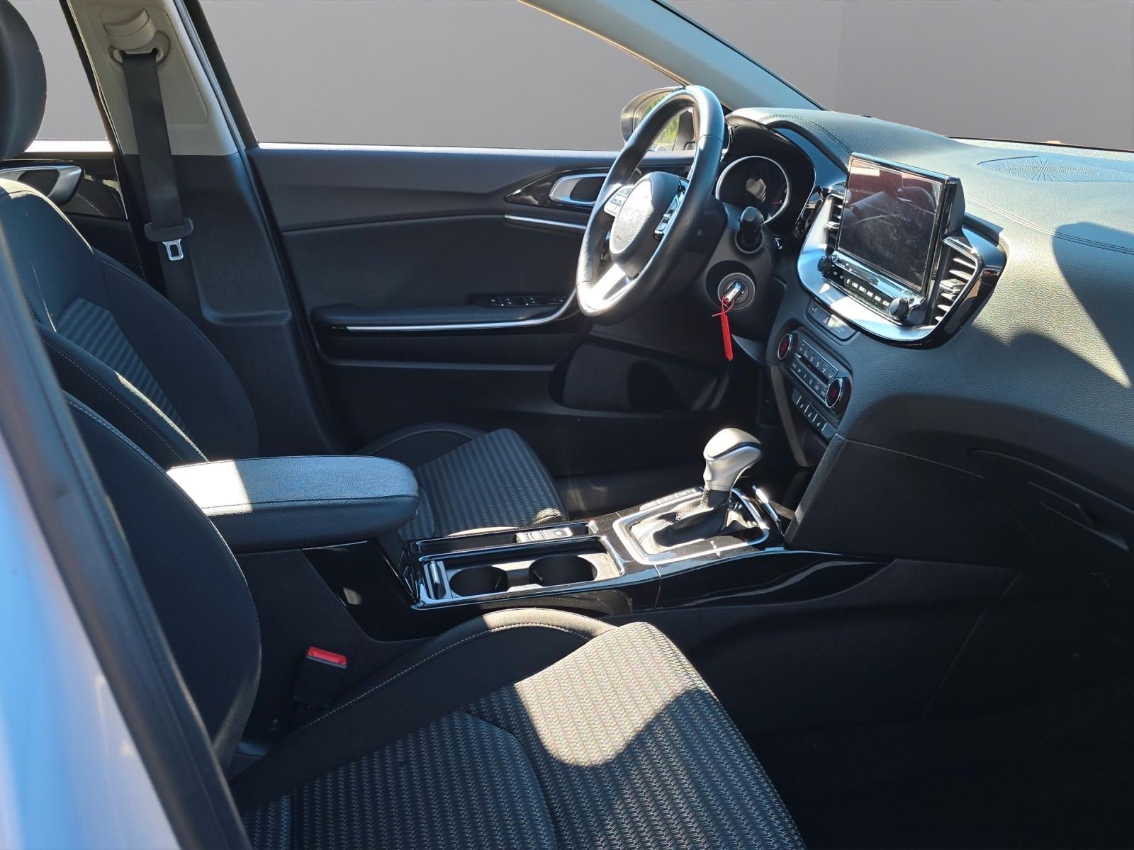 Kia CEED SW 1.5T 160PS DCT VISON |1.HAND|NAVI|KAMER