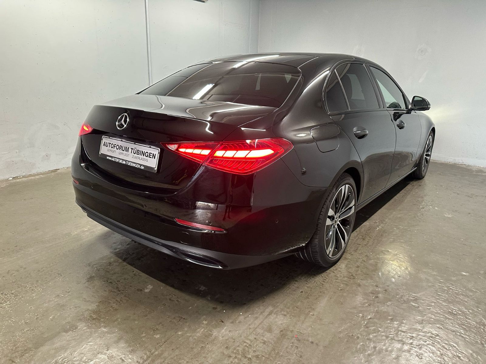 Fahrzeugabbildung Mercedes-Benz C 300 d Autom. AVANTGARDE*NIGHT*AHK*DISTRO*360*
