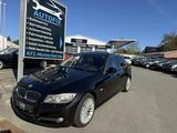 BMW 330d E90  NAVI+SCHIEBEDACH+XENON+LEDER+STEUERKET - BMW 330 aus 2011: 330d