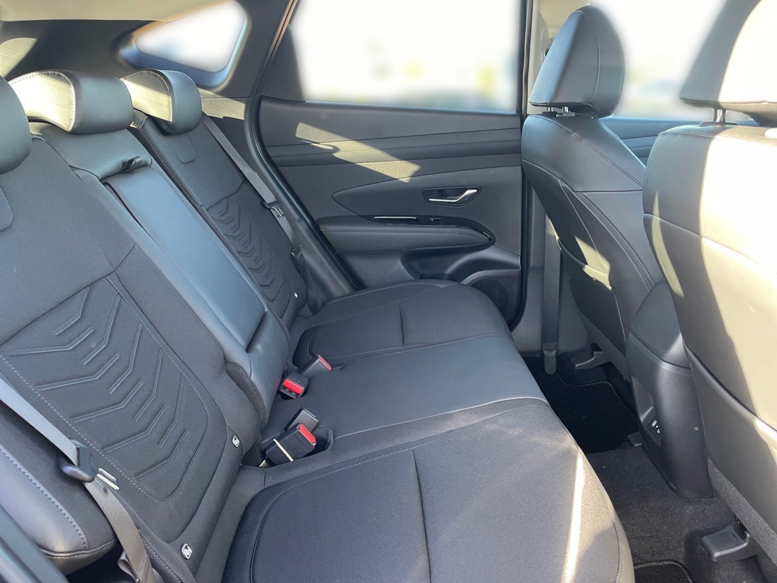 Fahrzeugabbildung Hyundai TUCSON 1.6 T-GDI Trend Hybrid Krell LED