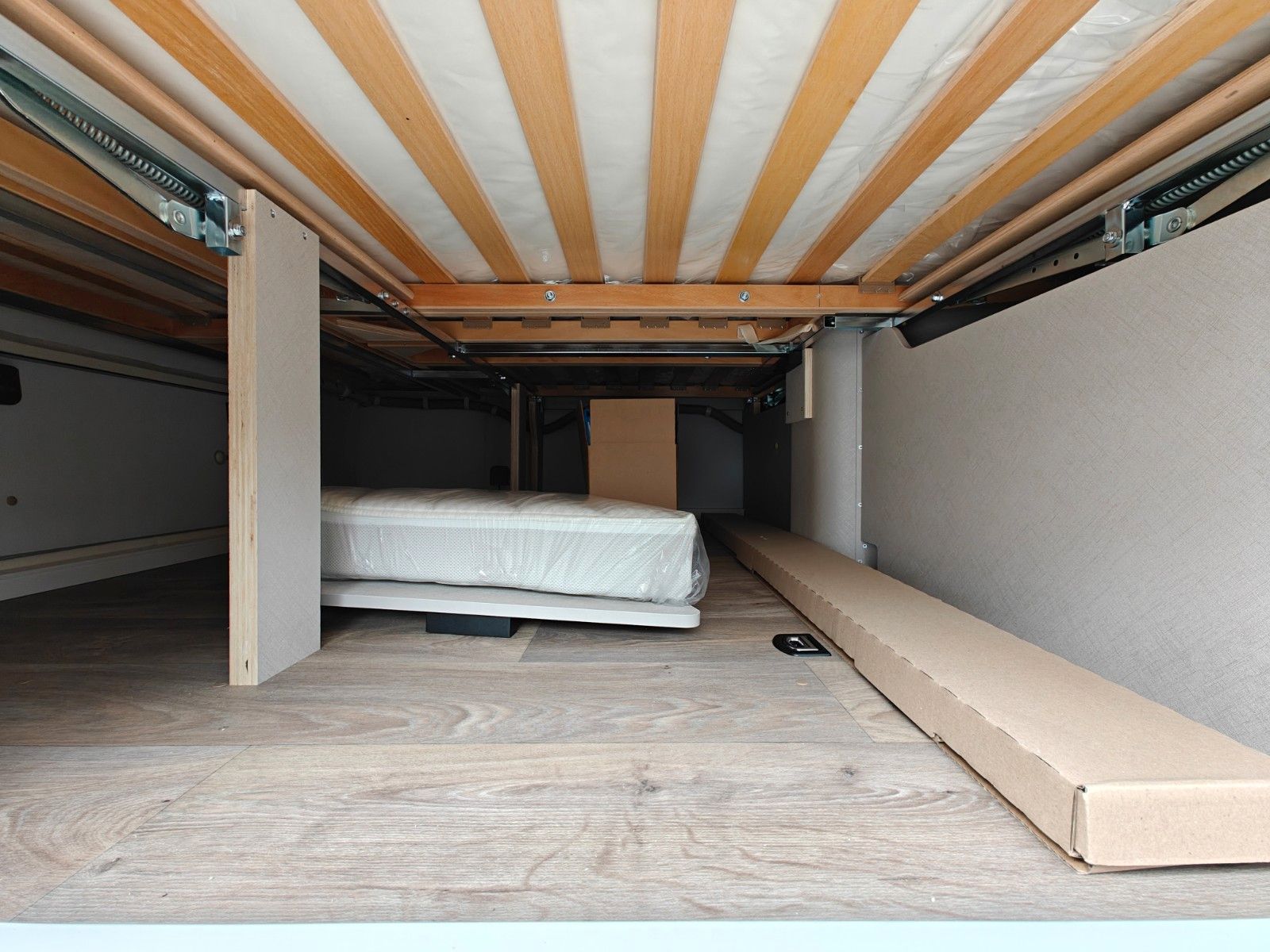 Fahrzeugabbildung HYMER / ERIBA / HYMERCAR Touring 642 Harbour Blue - JETZT 7.344€ SPAREN !