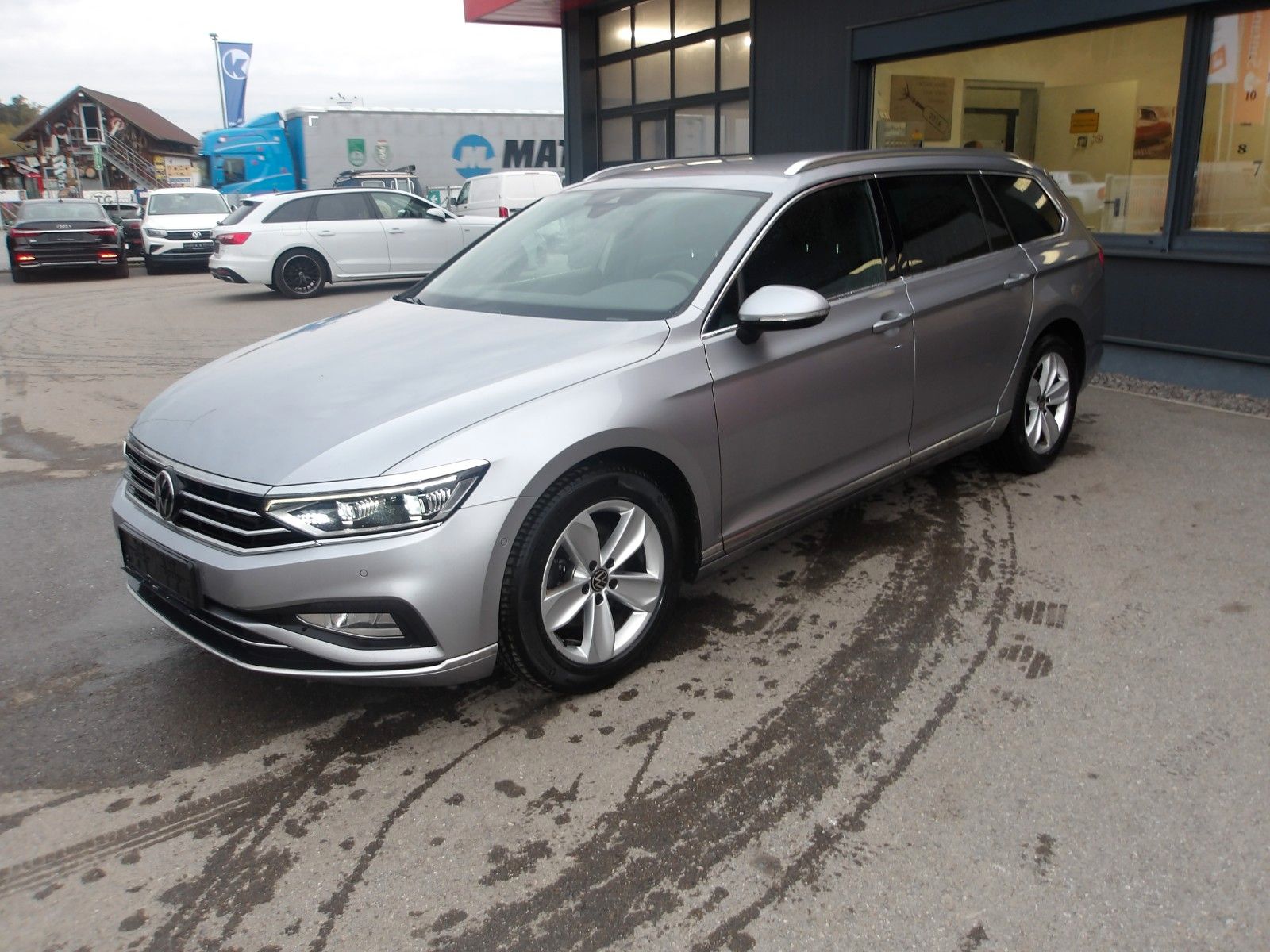 Volkswagen Passat Variant Elegance "AHV" EXP € 13250.-