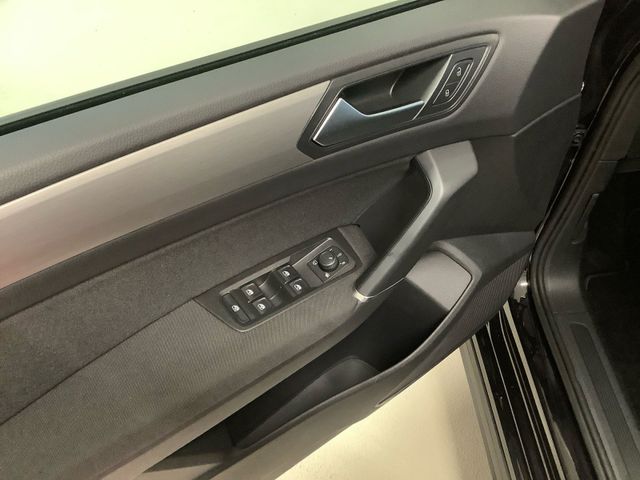 Touran Comfortline R-Line Black Style 1,5 TSI 11