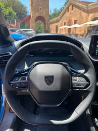 Peugeot 2008 - 12
