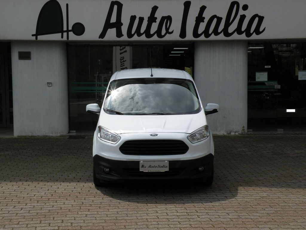 Image of Ford Courier
