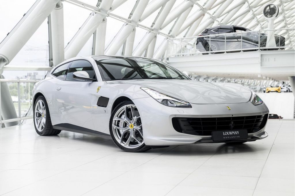 Ferrari GTC4Lusso
