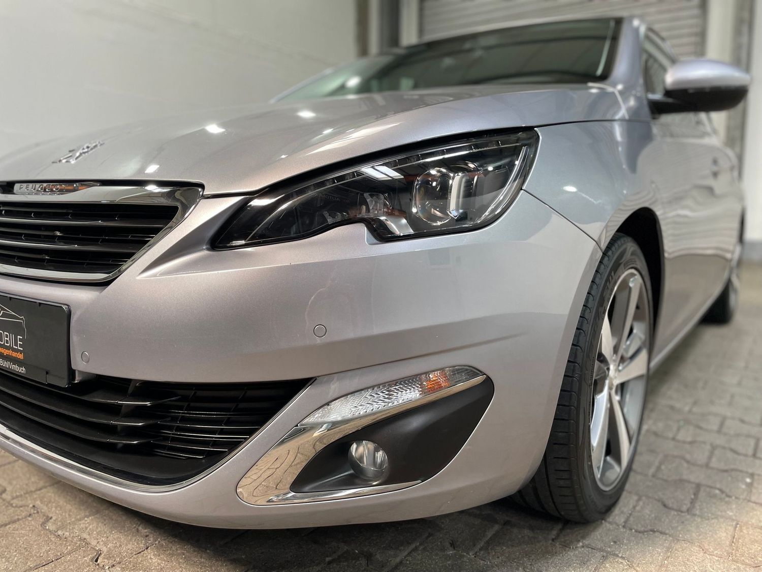 Fahrzeugabbildung Peugeot 308 Allure #LED#Tempomat#PDC#Navi
