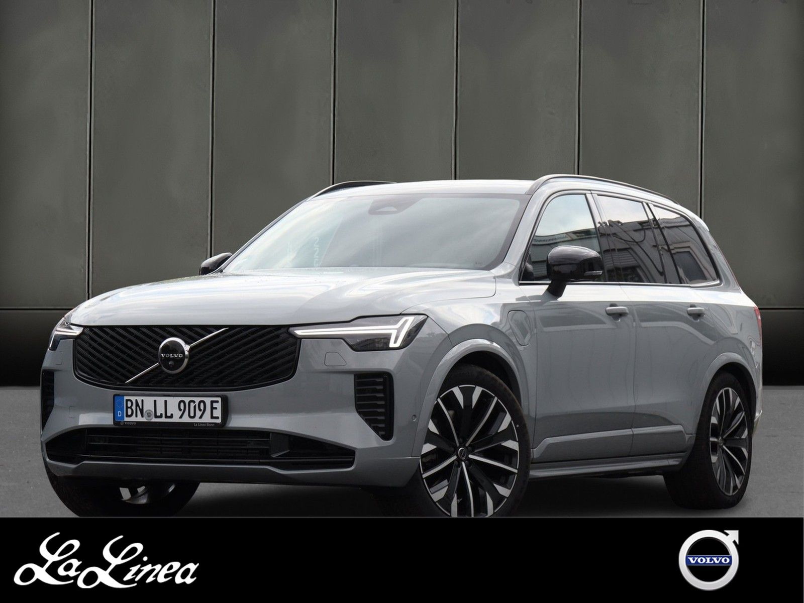 Volvo XC90  T8 Ultra Dark AWD Plug-In Hybrid Recharge 