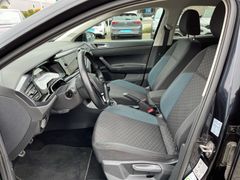 Fahrzeugabbildung Volkswagen Polo 1.0 MPI IQ.Drive CLIMATRONIC SHZ