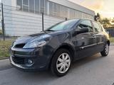 Renault Clio III Dynamique Klima Scheckheft AHK - Renault Clio Gebrauchtwagen in Bielefeld
