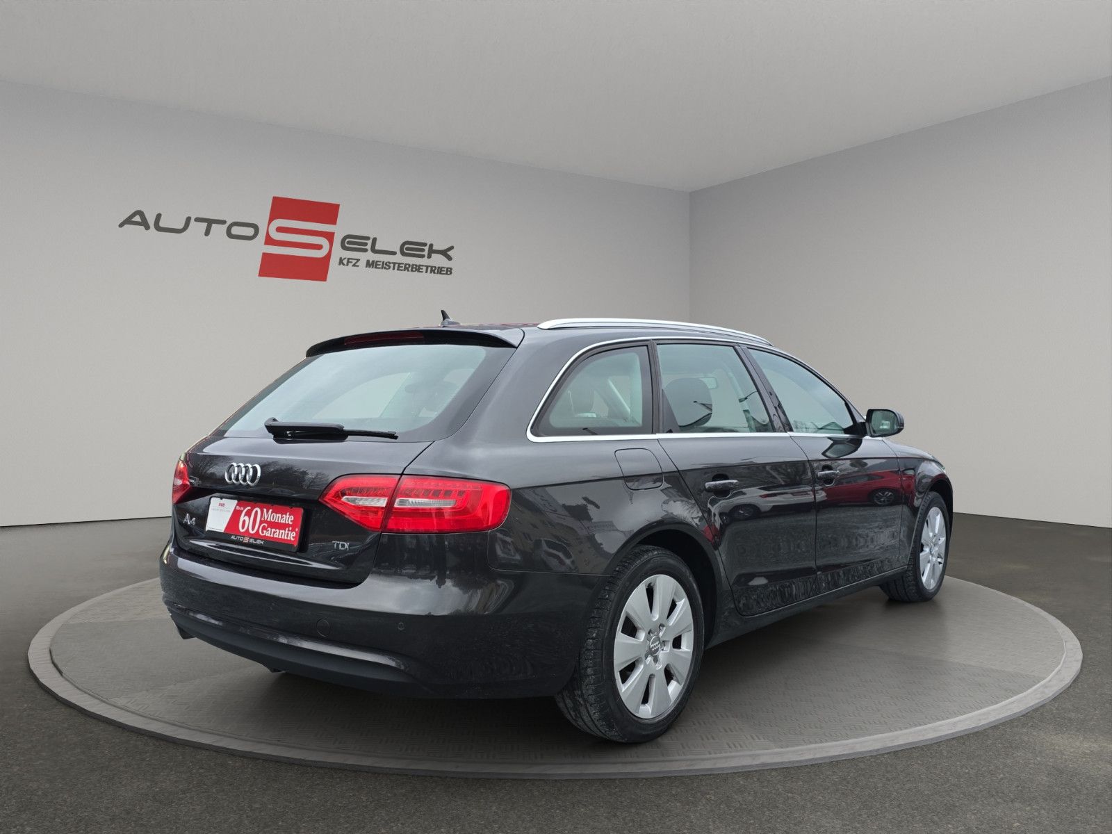 Fahrzeugabbildung Audi A4 Avant Ambiente+AHK+NAVi+TEMPOMAT+Elektr. Heck