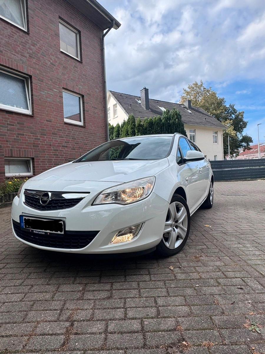 Opel Astra 2011 — vehicle for AFU Ukraine