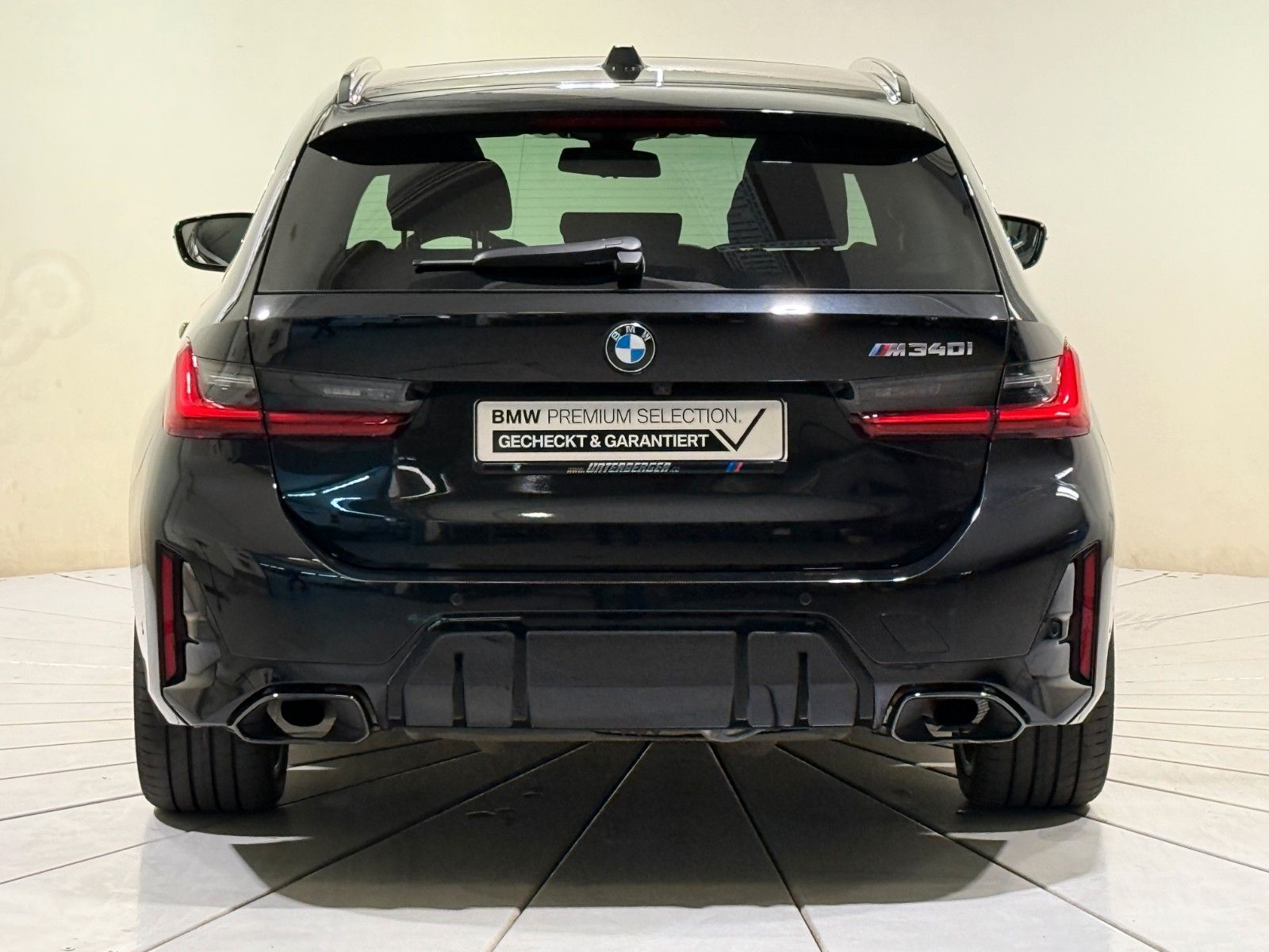 BMW M340i xDrive Touring Pro AHK Pano 360 HUD HiFi foto 5