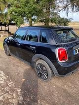 MINI One 5-Türer - Midnight Black Metallic - MINI MINI: Tuerer