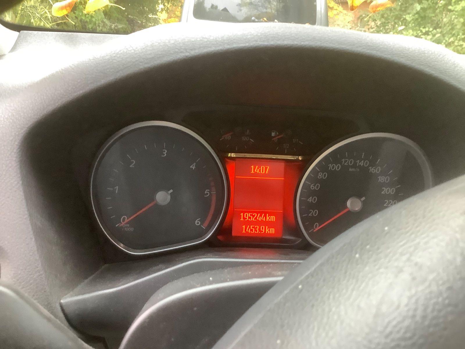 Ford Mondeo 2011 — engine 116 HP (85kW)