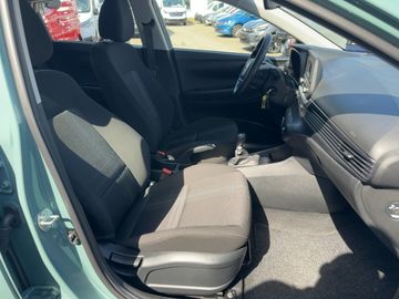 Hyundai i20 - 11