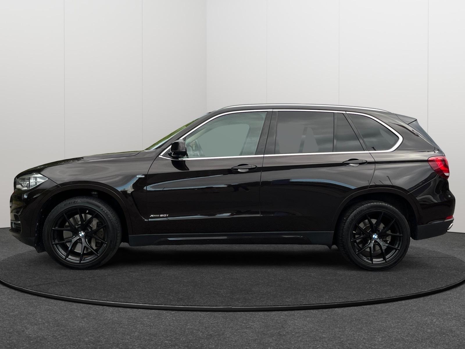 BMW X5 xDrive50i V8 449 ch • BVA • Keyless go • Harman Kardon • HUD • Surround View