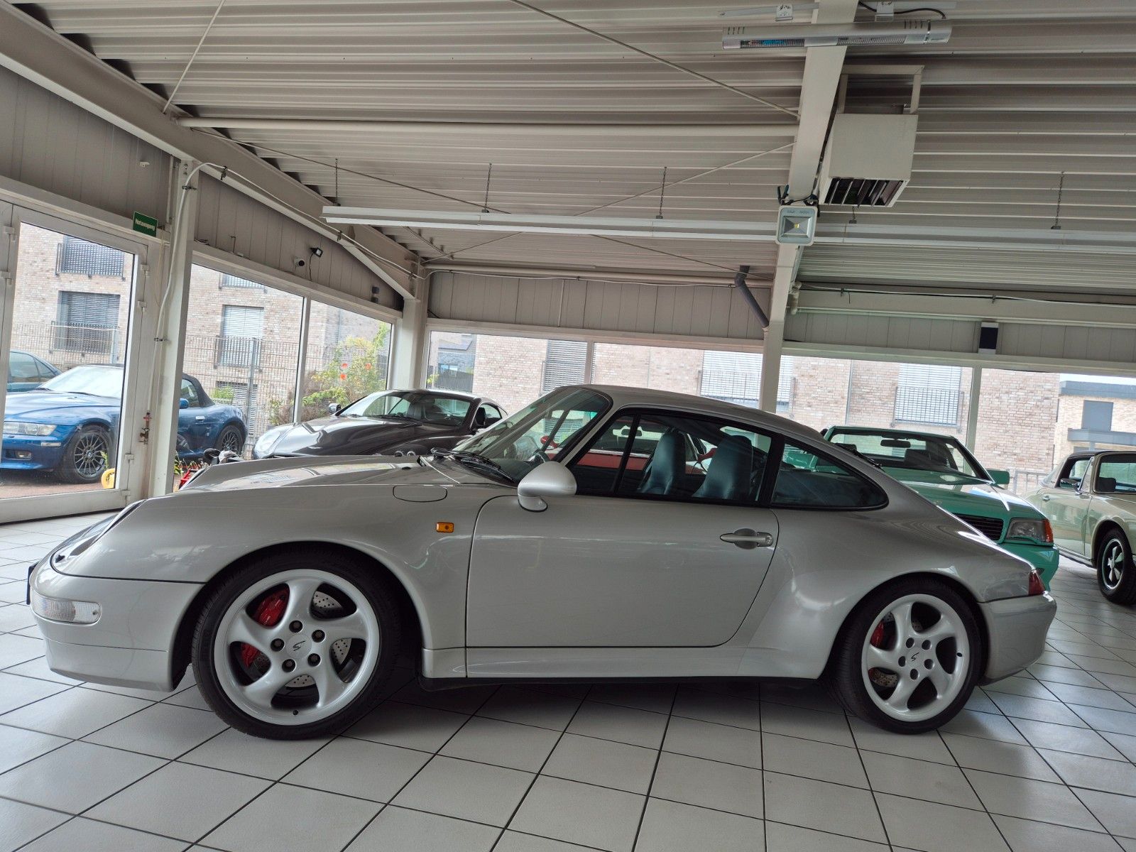 Fahrzeugabbildung Porsche 993 4S Coupé/NL-Fzg/1A Historie/Collector´s Car