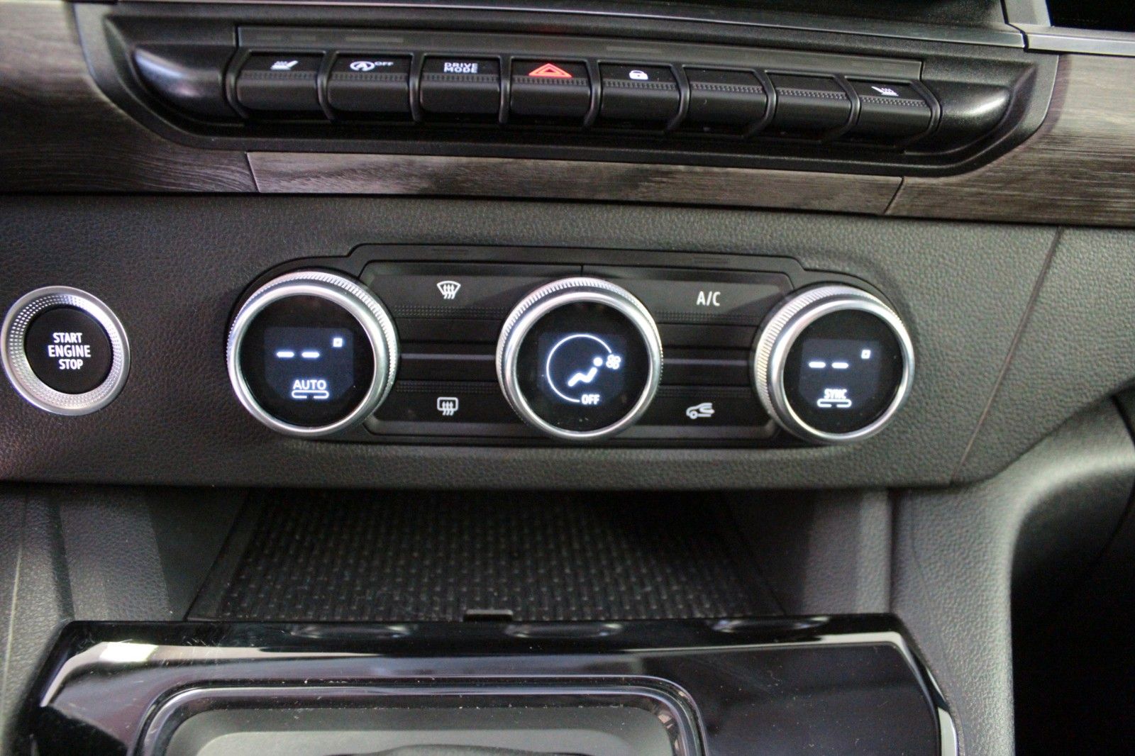Fahrzeugabbildung Renault Kangoo Tce 130 EDC Techno*Sitzhzg*