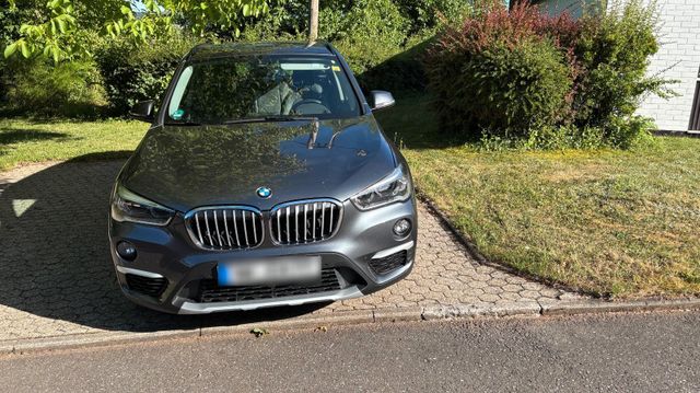BMW SUV BMW X1 xDRive20i Aut Top-Fahrzeug, ohn...