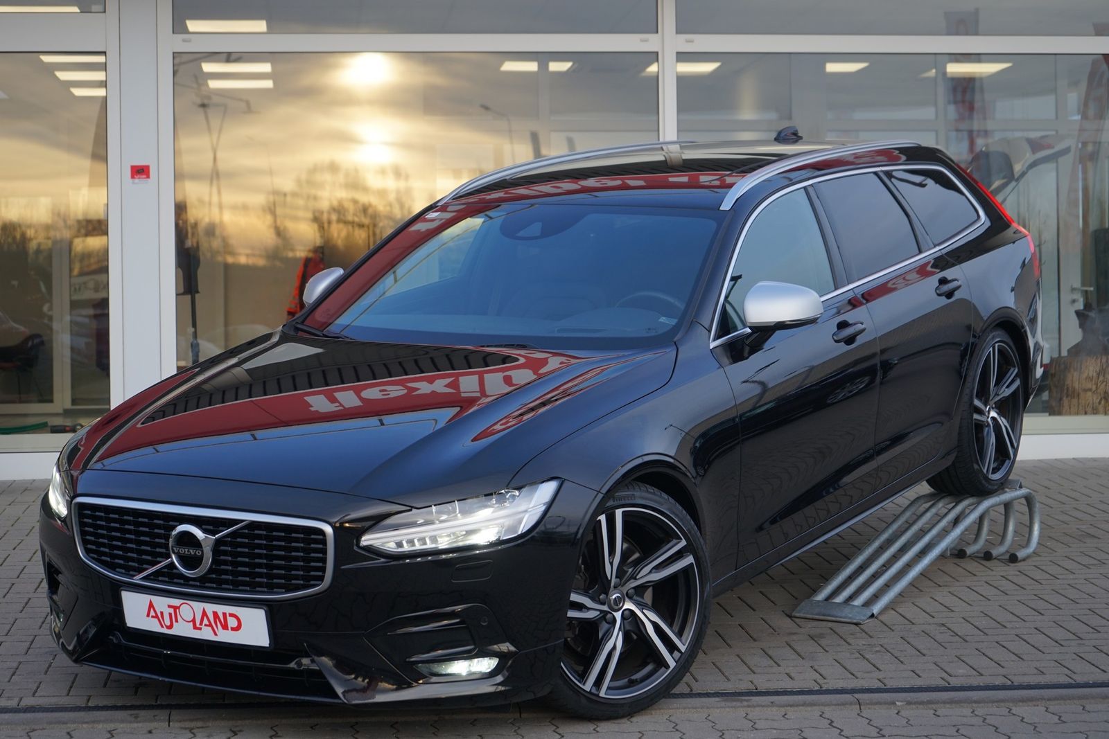 Volvo V90 T4 R Design Navi LED Head-Up Kamera foto 2