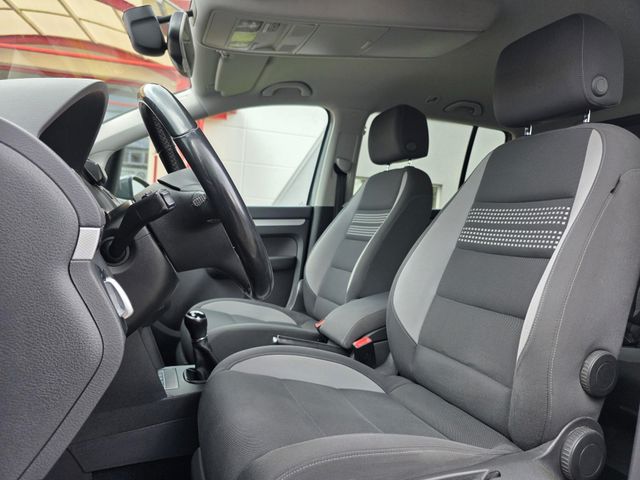 VW Touran — Foto 15
