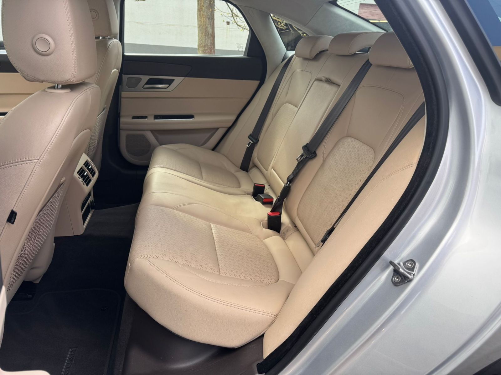 Fahrzeugabbildung Jaguar XF 30d 300PS Prestige Automatik LED+HUD+ACC+Lane