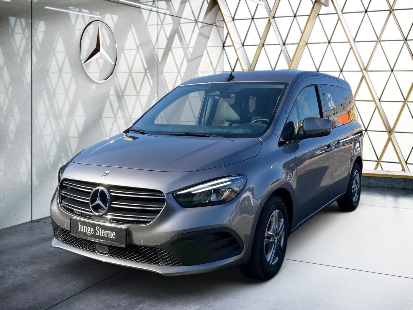 Mercedes-Benz T 160 d STYLE Standard LEDhigh*DAB*Kamera*Klima* imagem 2